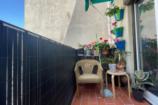 Piso exterior con terraza en barcelona Zona Glorias