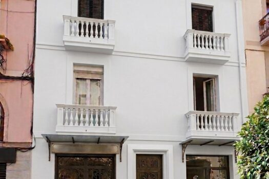 Piso exterior con terraza en barcelona Zona Glorias